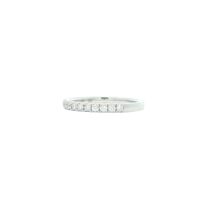 18KT White Gold 0.29ctw Diamond Band