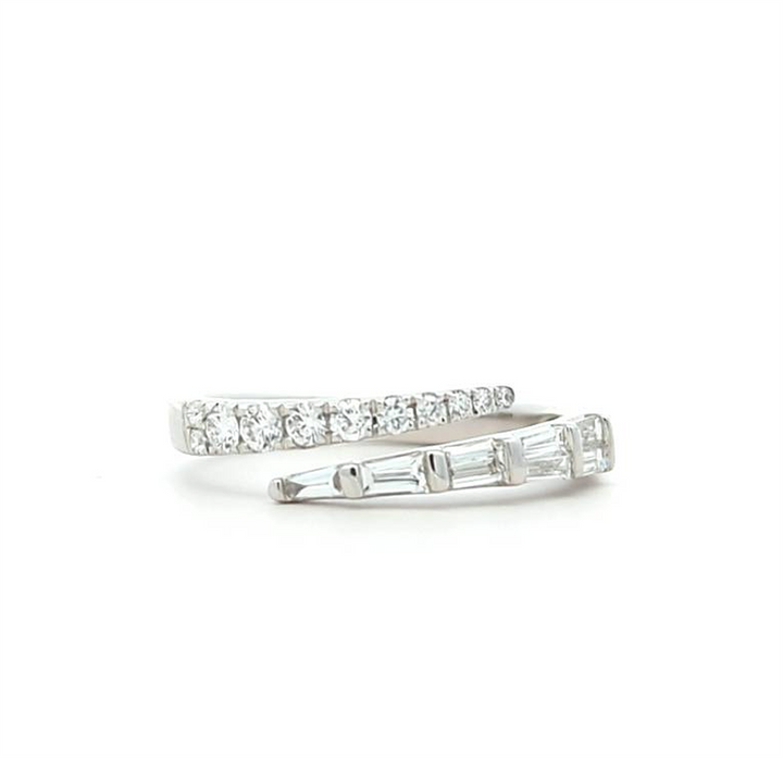 18KT White Gold 0.49ctw Diamond Ring