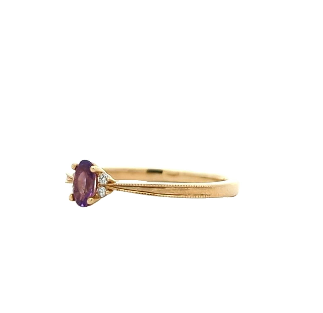 10KT Yellow Gold Amethyst and 0.03ctw Diamond Ring