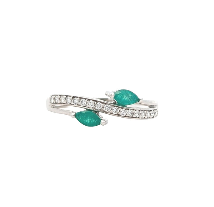 10KT White Gold Emerald and 0.13ctw Diamond Ring