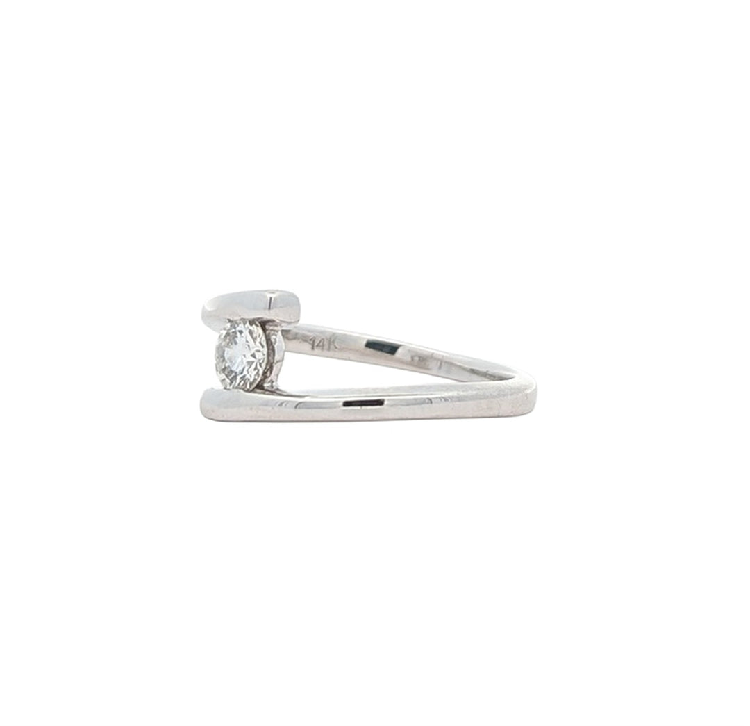 14KT White Gold 0.25ctw Diamond  Estate Solitaire Ring