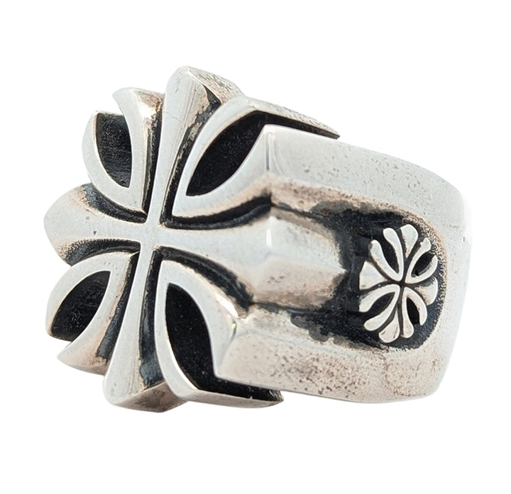 King Baby - Gothic Cross Ring