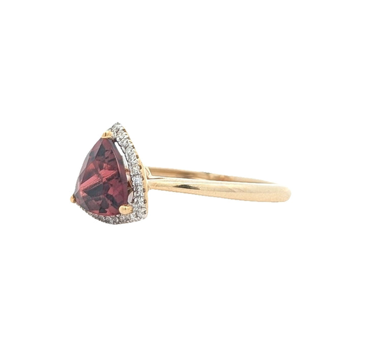 10KT Yellow Gold Garnet and 0.135ctw Diamond Ring