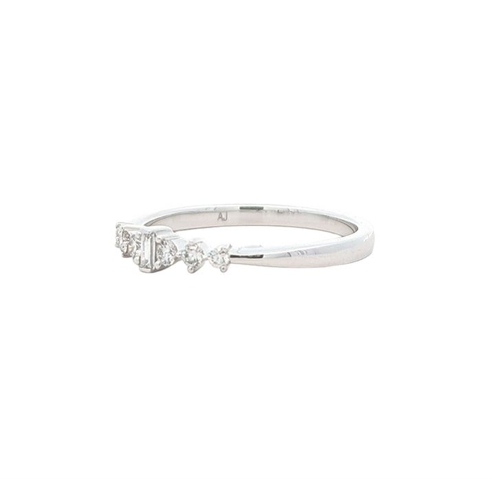 14KT White Gold 0.17ctw Diamond Band