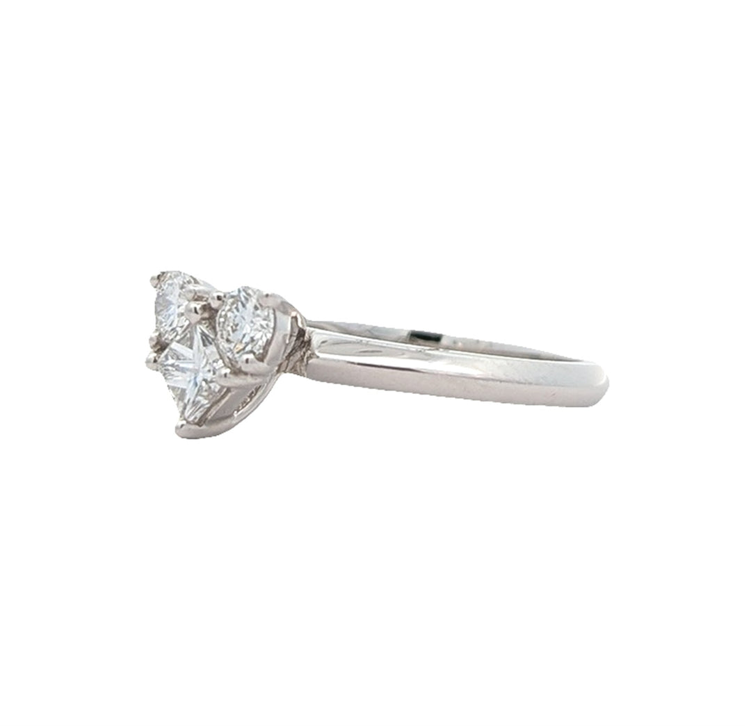 18KT White Gold 0.76ctw Diamond Heart Ring