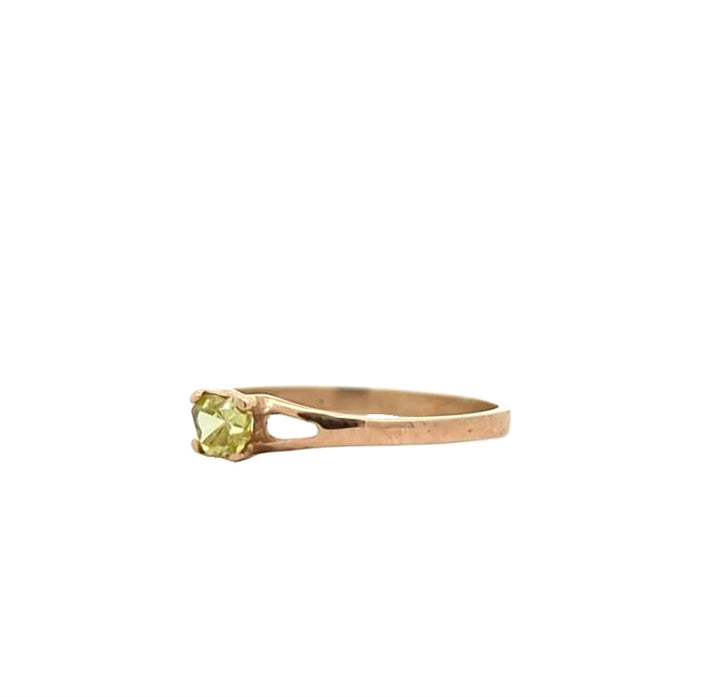 10KT Yellow Gold Butterfly August Birthstone Ring