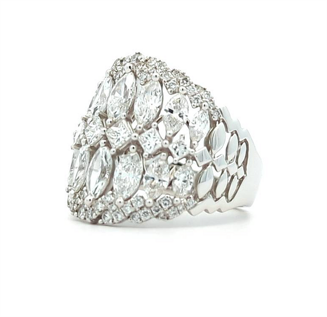 18KT White Gold 3.02ctw Diamond Fashion Ring